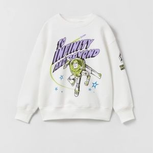 Zara BUZZ LIGHTYEAR © DISNEY EMBOSSED SWEATSHIRT